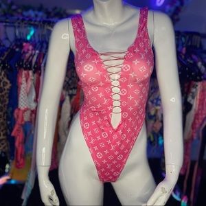 Exotic dance wear / rave wear festival outfits